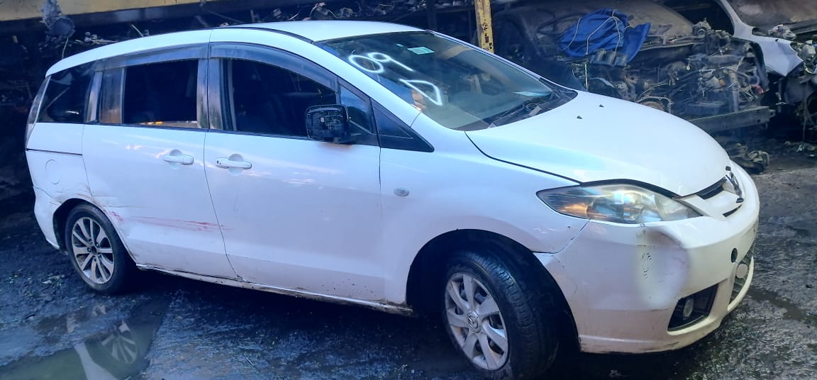  Mazda 5  USADO